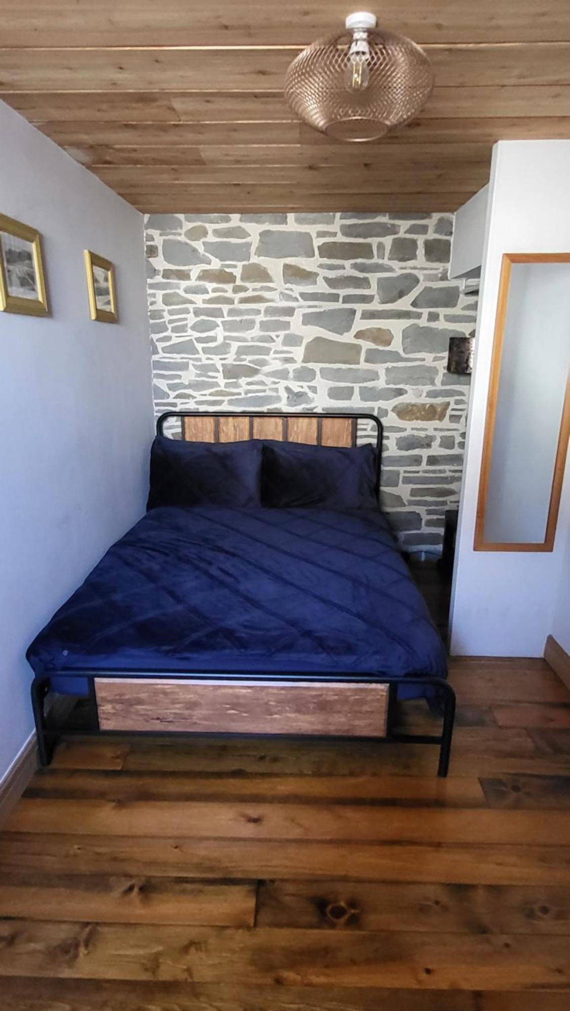 Ty Taf 2 Bed Cottage With Deck & Easy Transport Links Cardiff Esterno foto